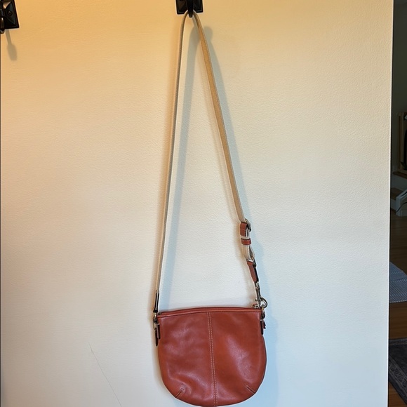 Vintage Coach cross-body! - Picture 3 of 8